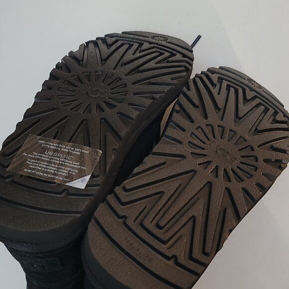 Ugg Neumel Hiker Boots - Picture 6 of 7